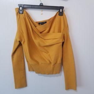 Off-Shoulder knit sweater